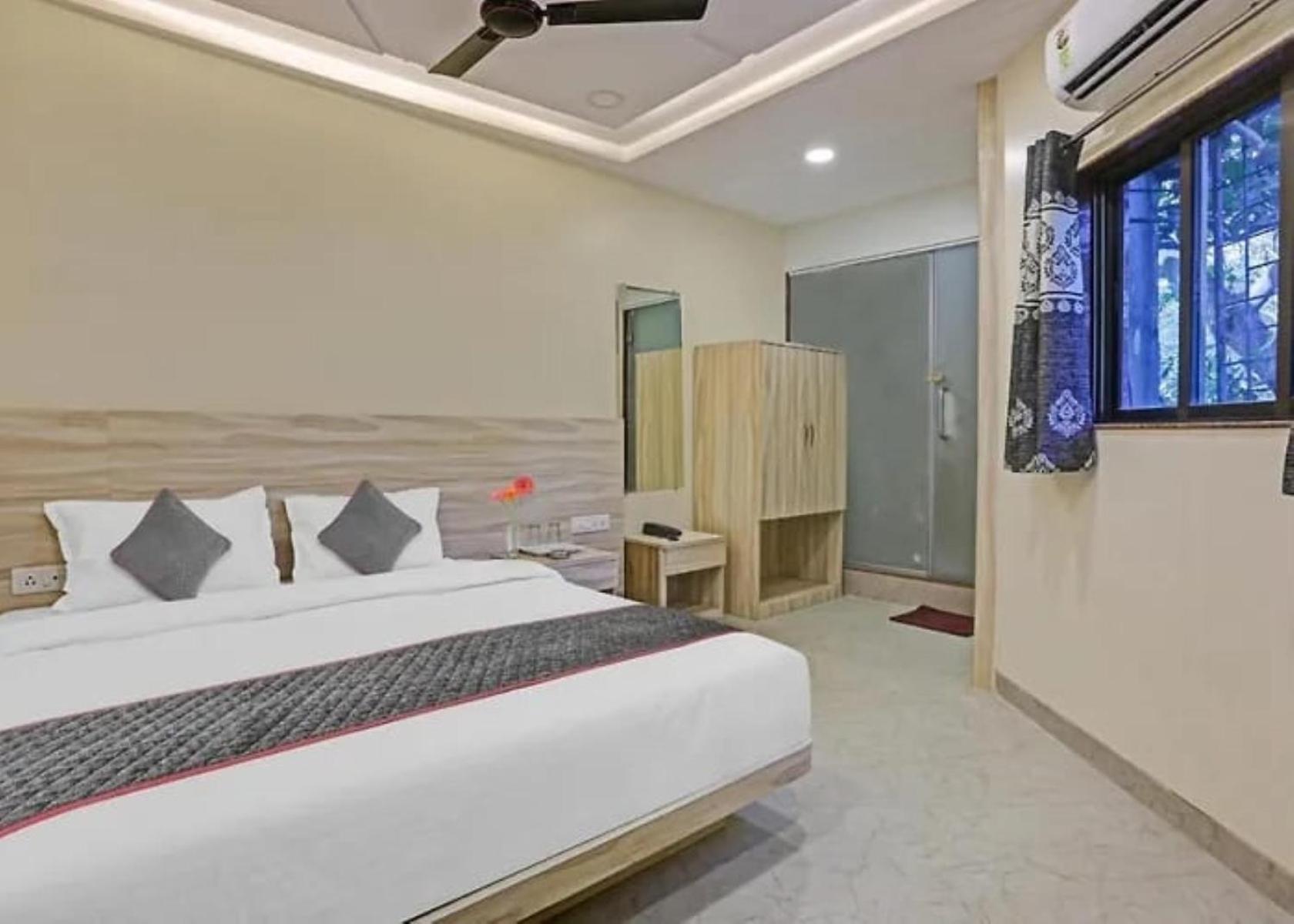 The Kiwwi Hotel Mumbai Bagian luar foto